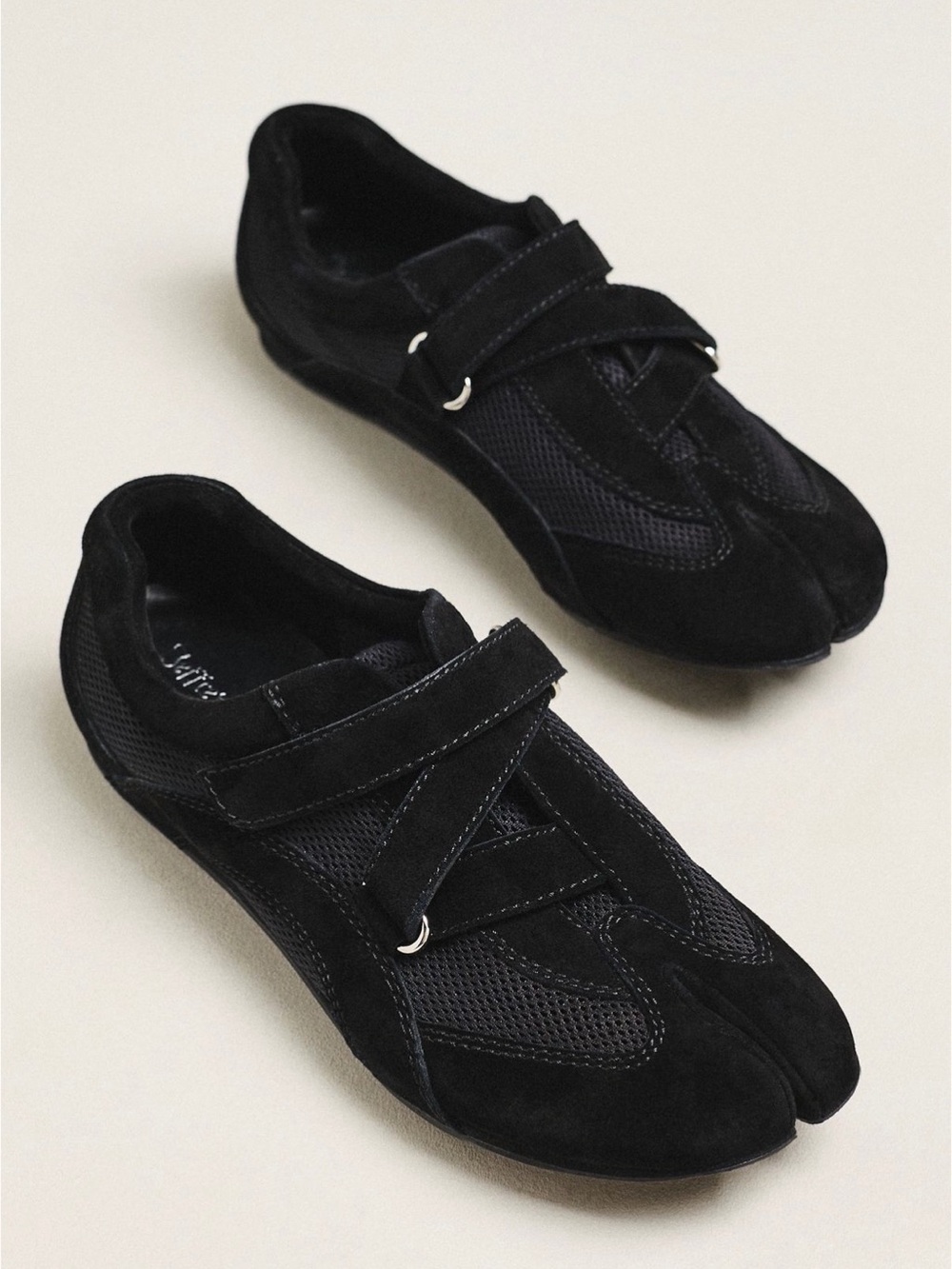 Jeffrey Campbell Cantor Women's Split-Toe Sneakers